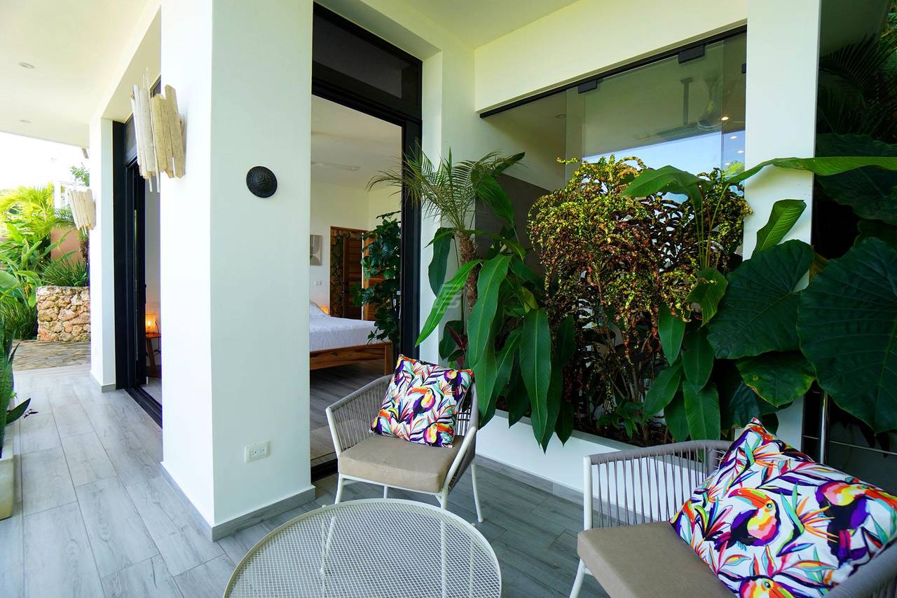 Villa moderna con vista al mar en Cosón 9