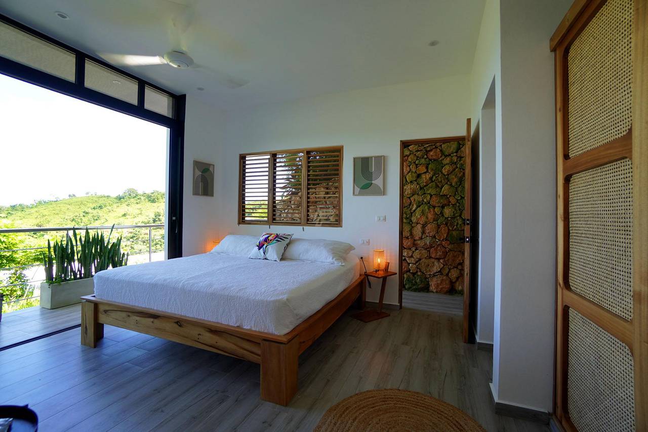 Villa moderna con vista al mar en Cosón 13