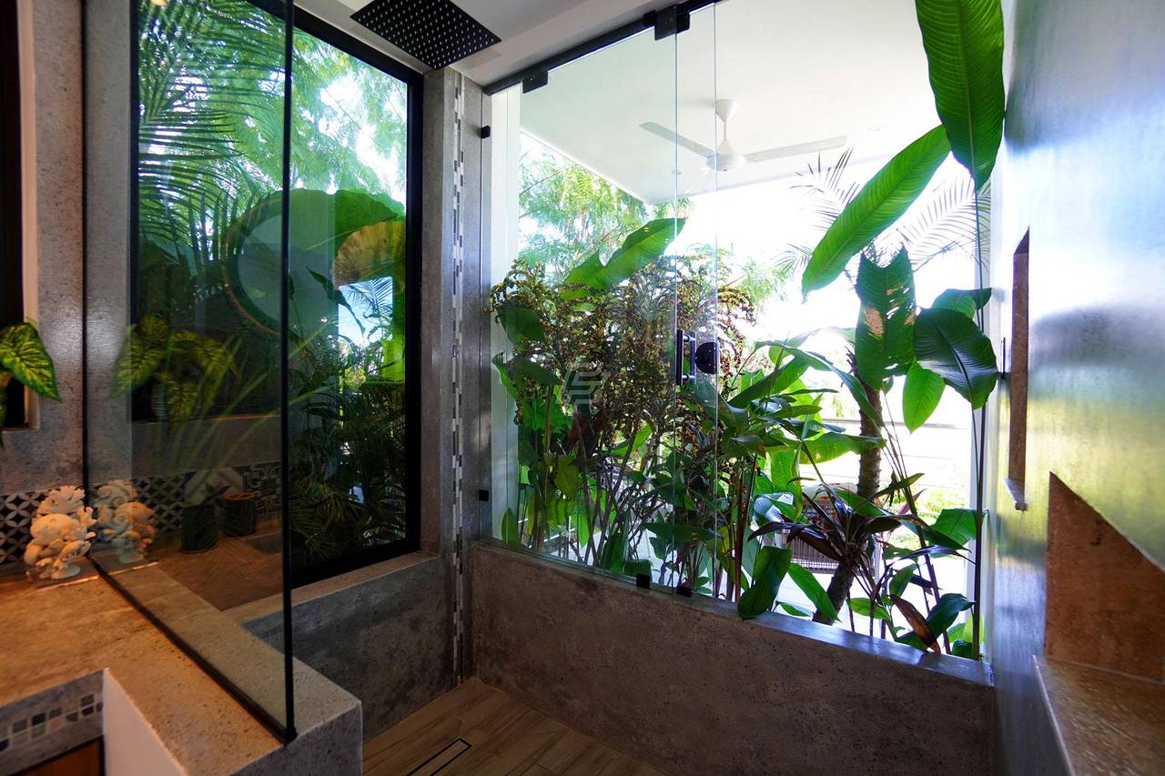 Villa moderna con vista al mar en Cosón 14